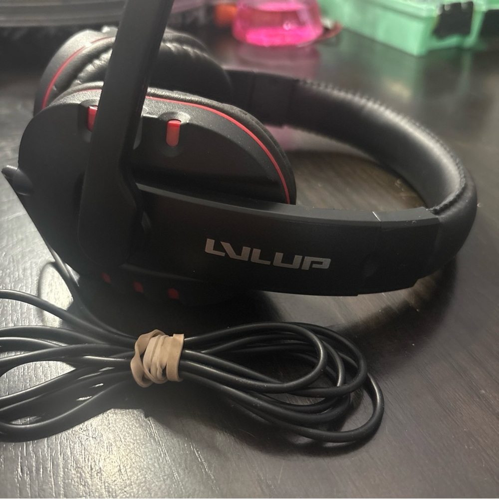 LVLUP Black and Red Gaming Headset
